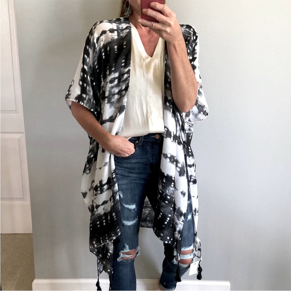 Black & White Tie Dye Print Boho Kimono - Picture 1 of 9